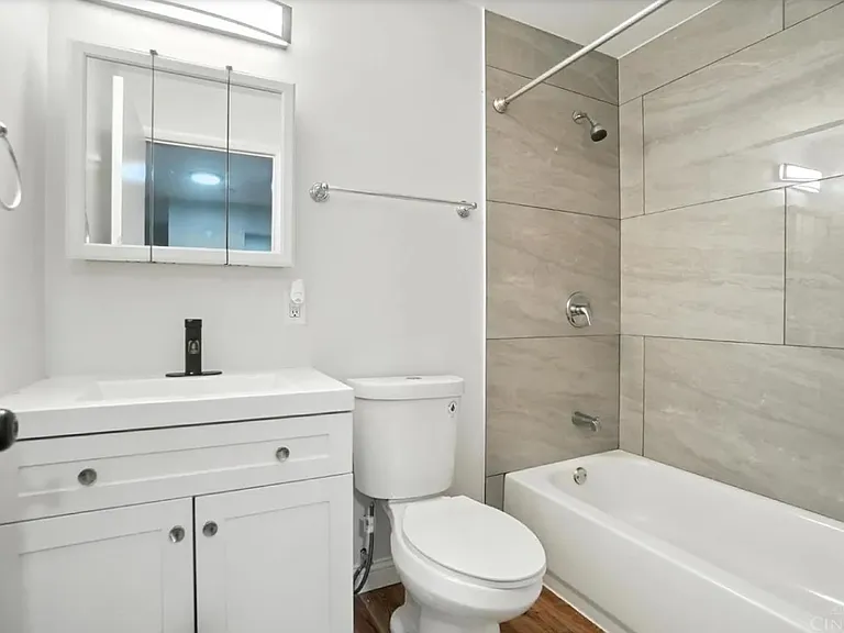 506 Main St #2 — Photo 2