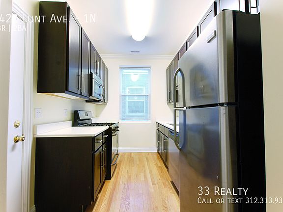 4th image of 1422 W Lunt Ave APT 1N