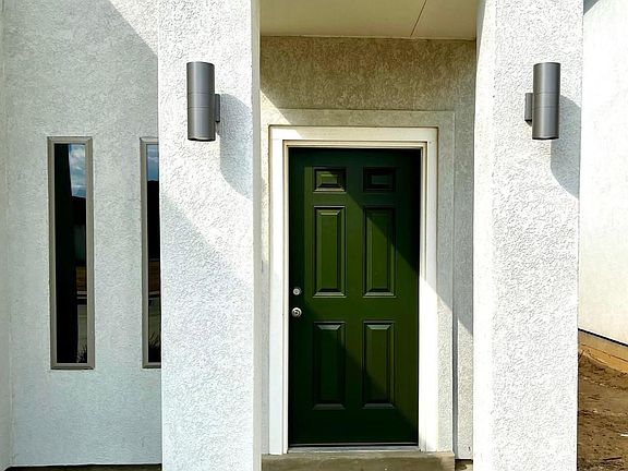 3rd image of 4306 Leslie Dr