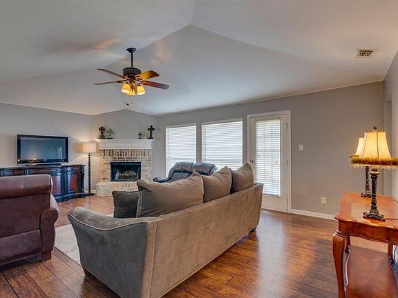 4th image of 192 Quinta Cir