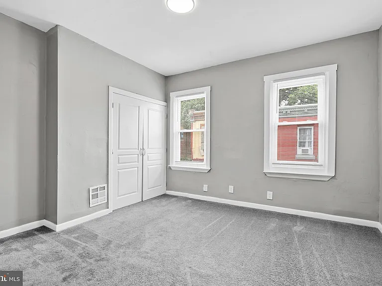 2352 N Colorado St — Photo 10