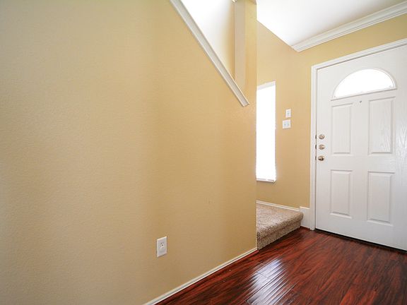 2nd image of 5210 Lyra Dr