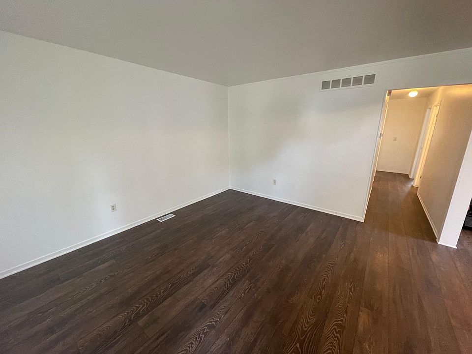 21714 Conners Ave, Warren, MI 48091 Zillow