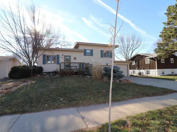105 E 36th St, Sioux Falls, SD 57105
