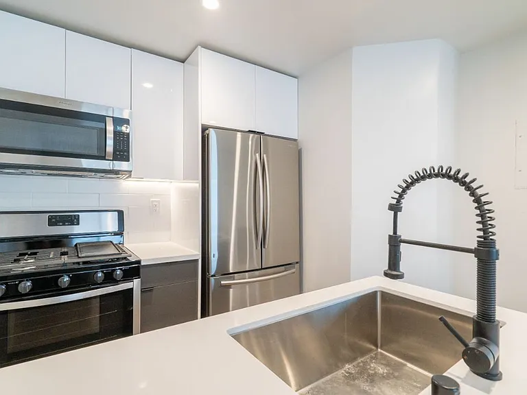 6120 Eleanor Ave — Photo 12