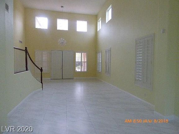 4th image of 1827 Country Meadows Dr
