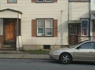 19 Lark St, Amsterdam, NY 12010