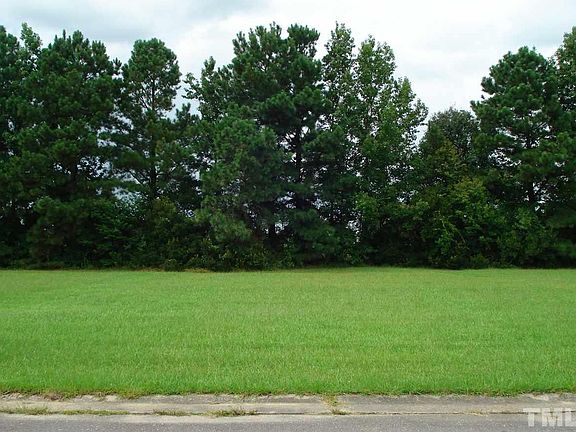 2nd image of 221 Winterlochen Dr