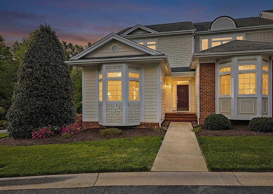 1st image of 600 Edgewood Cir
