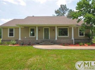 514 Old Highway 47 E, Burns, TN 37029
