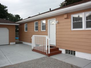 16 Muskoka Dr, Akron, OH