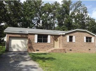 8303 Iris Rd, Chattanooga, TN 37421