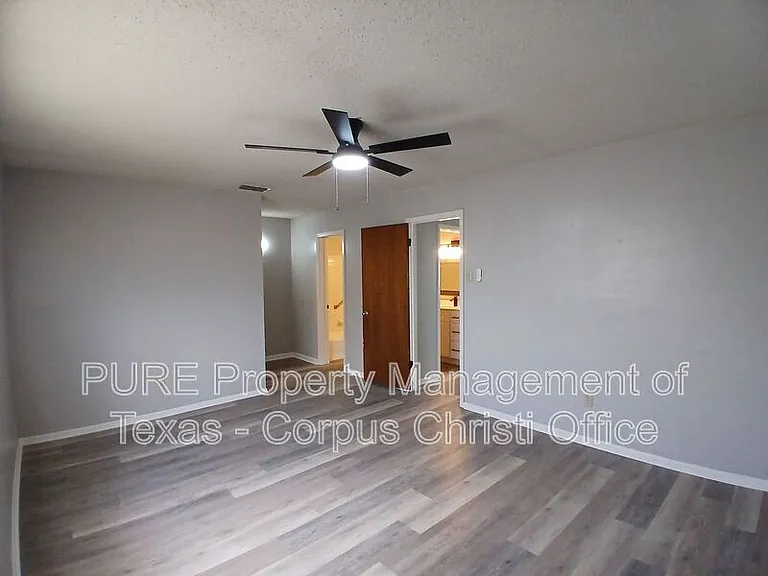 5001 Middlecoff Rd #1A — Photo 21