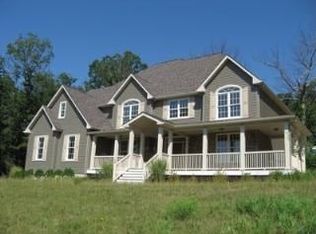 39 Shepards Way, East Fishkill, NY 12533