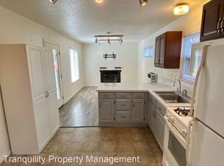 411 2nd St, Coronado, CA 92118