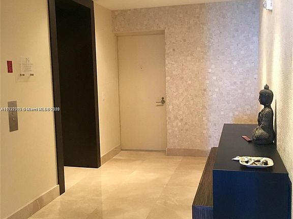 2nd image of 1100 Biscayne Blvd Unit 5402