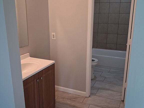 4th image of 110A Fruitwood Trl