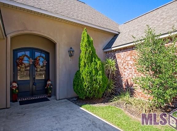 2nd image of 34203 Fountain View Dr
