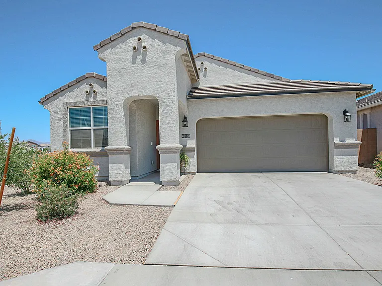 40120 W Venture Rd — Photo 1