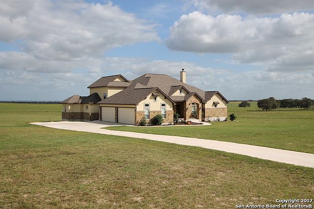 1st image of 131 Triple Bend Dr