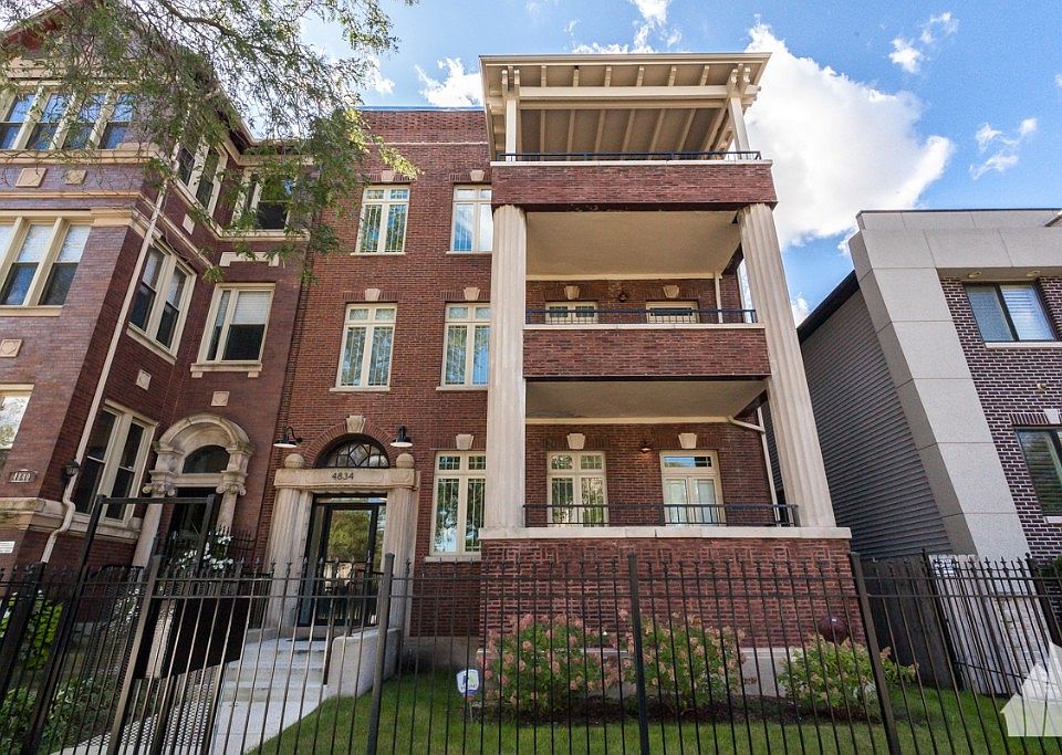 1st image of 4834 S King Dr #3E