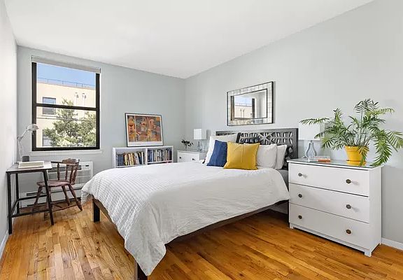 5th image of 55 Carroll St #1