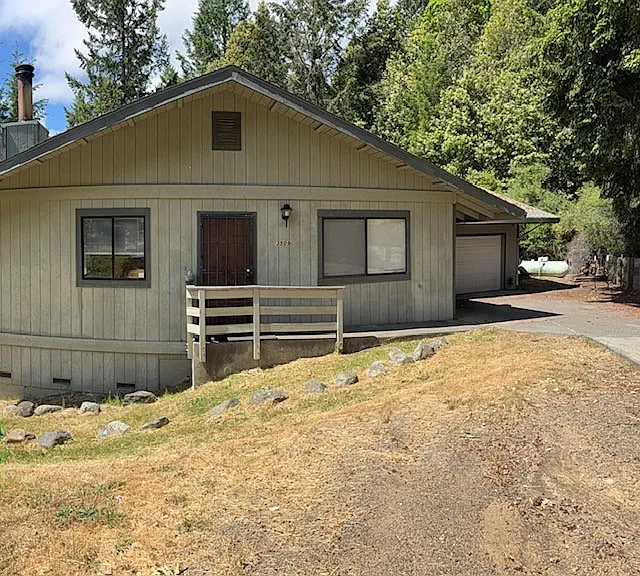 3509 Primrose Dr