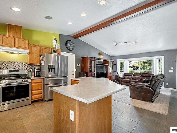 5th image of 442 Beau Dr
