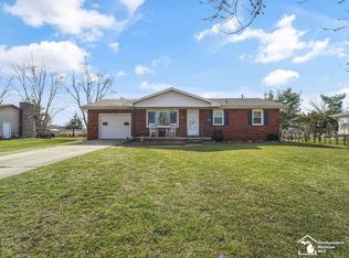 6749 Linden Dr, Monroe, MI 48162
