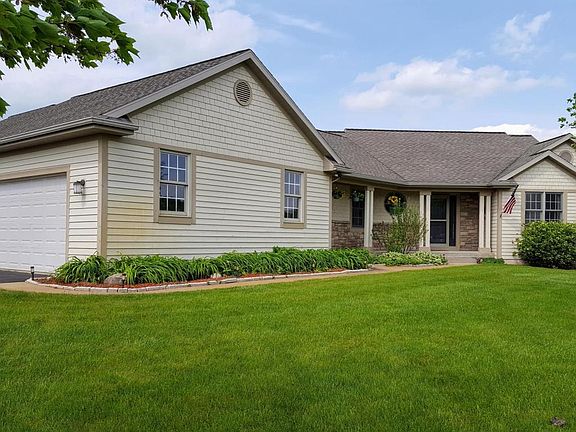 2nd image of 9476 Tiger Lily Dr SE