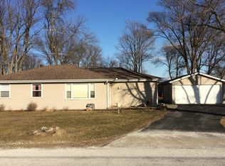 3327 S 5750e Rd, Saint Anne, IL 60964