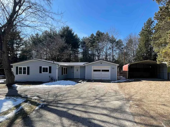 N5609 24th Ln, Wild Rose, WI 54984