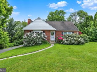 36 Peacock Dr, Lancaster, PA 17601
