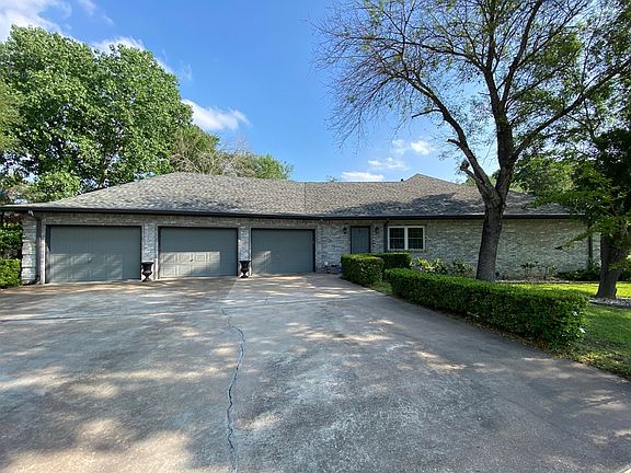 5th image of 101 Trailwood Cir