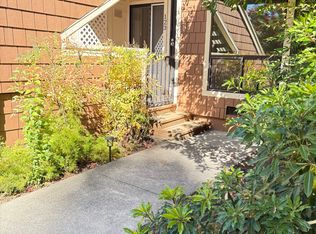 901 Russell Ave APT 123, Santa Rosa, CA 95403