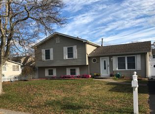 1233 Pacific Ave, Beachwood, NJ