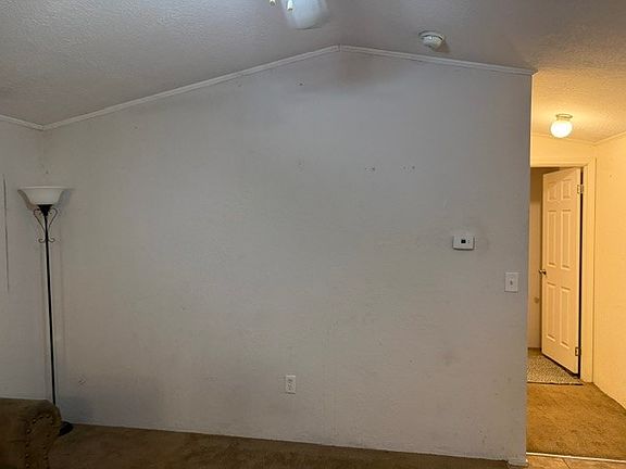 5th image of 6986 Dickson Rd