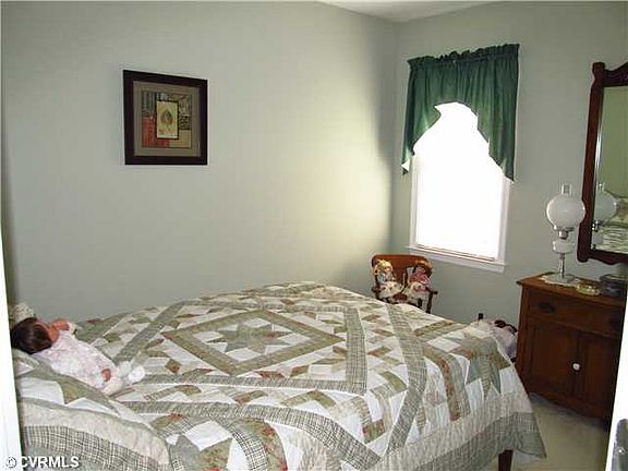 5th image of 1906 Glenhurst Ct