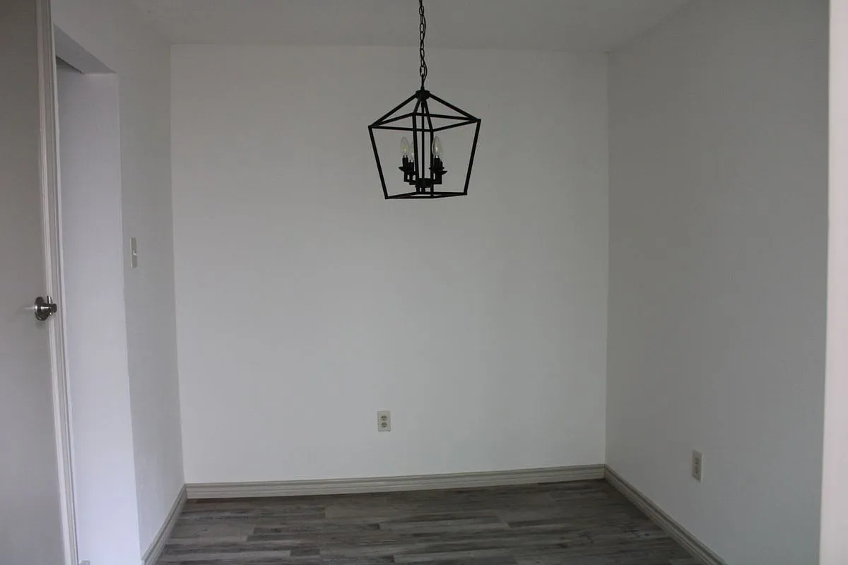 3 bed, 2.0 bath, 1548 sqft, $1,900 — Photo 4