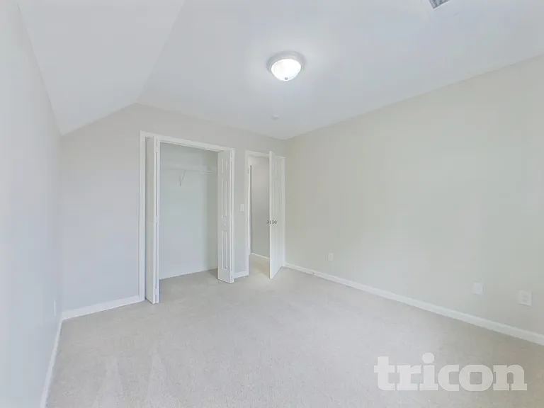 118 Saddlemount Ln — Photo 10