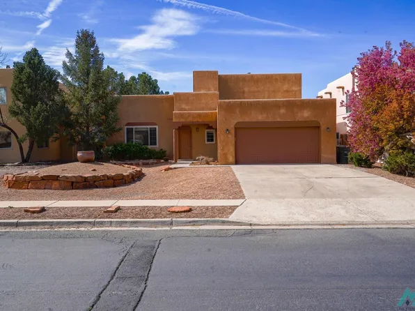 4237 Sundance St, Santa Fe, NM 87507