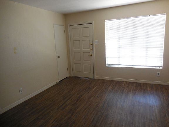 2nd image of 701 W Yandell Dr Unit 2-1