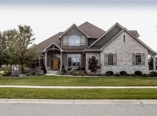 827 Pingel Pl, Crown Point, IN 46307