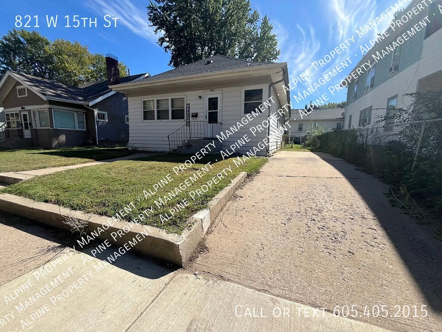 3 Bed 1 Bath Ranch Home with Fenced In Yard! — Photo 2