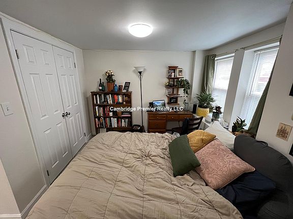 3rd image of 90 Hancock St S #1