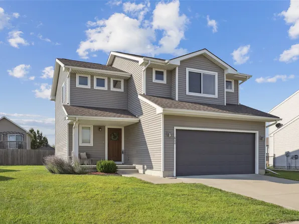 604 37th St SW, Bondurant, IA 50035