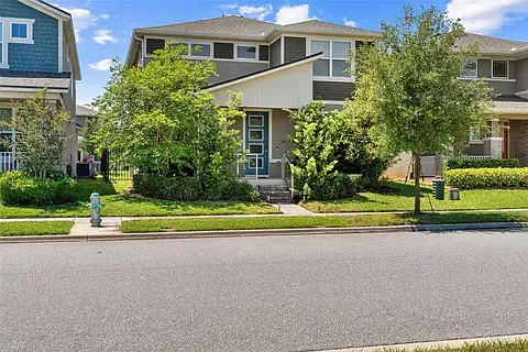 16747 Olive Hill Dr — Photo 2