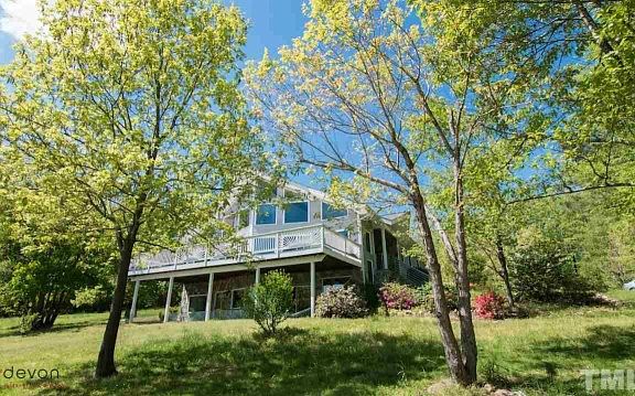 2nd image of 908 Kelly Dr
