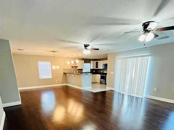 5th image of 242 Abbotsbury Dr