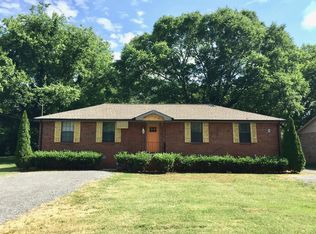 212B Ewing Dr, Nashville, TN 37207